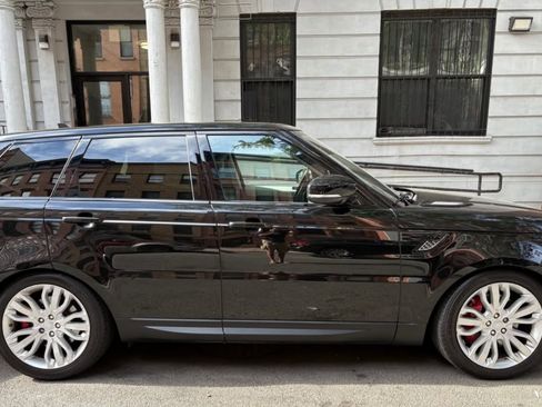 Used 2016 Land Rover Range Rover Sport Supercharged AWD/4WD image 4