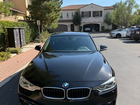 Used 2018 BMW 330i Sedan w/ Convenience Package RWD image 15