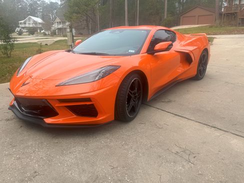 Used 2024 Chevrolet Corvette Stingray Preferred Cpe w/ Z51 Performance Package image 1