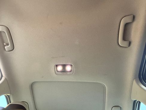 Used 2023 Kia Niro EX Touring image 24