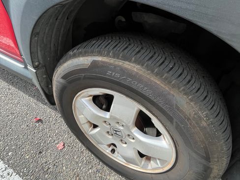 Used 2005 Honda Element EX image 9