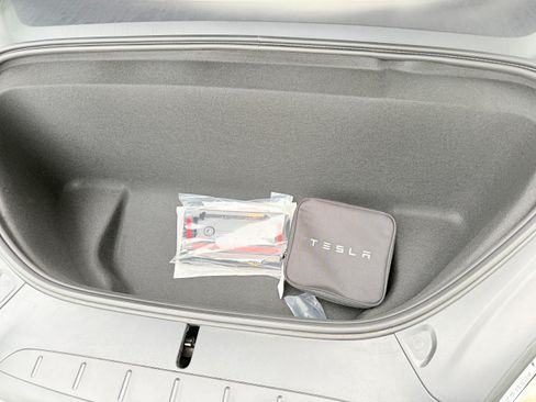Used 2024 Tesla Model X AWD/4WD image 12