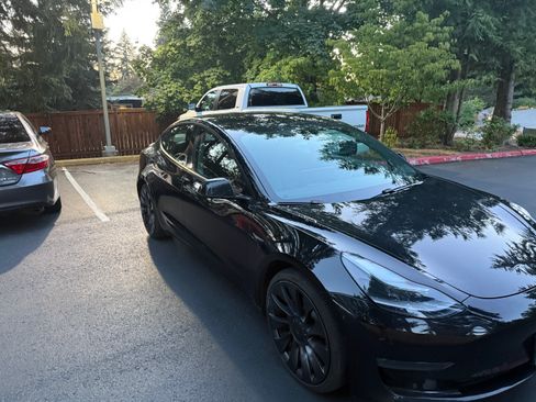 Used 2021 Tesla Model 3 Performance AWD/4WD image 3