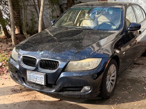 Used 2009 BMW 328i xDrive Sedan image 1