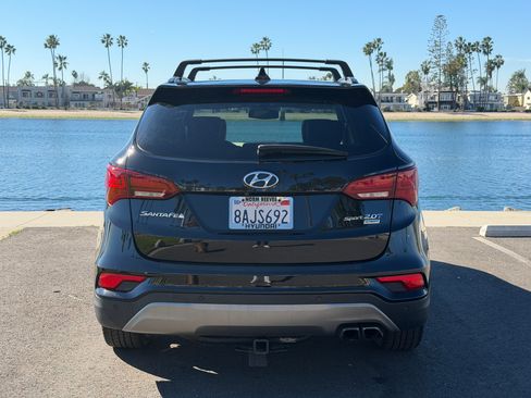 Used 2017 Hyundai Santa Fe Sport image 8
