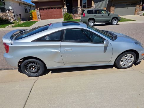 Used 2003 Toyota Celica GT FWD image 1