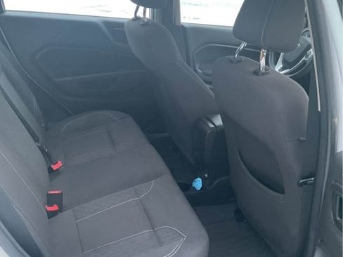 Used 2019 Ford Fiesta SE w/ Equipment Group 201A image 8