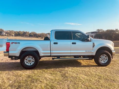 Used 2019 Ford F250 XLT w/ XLT Value Package AWD/4WD image 11