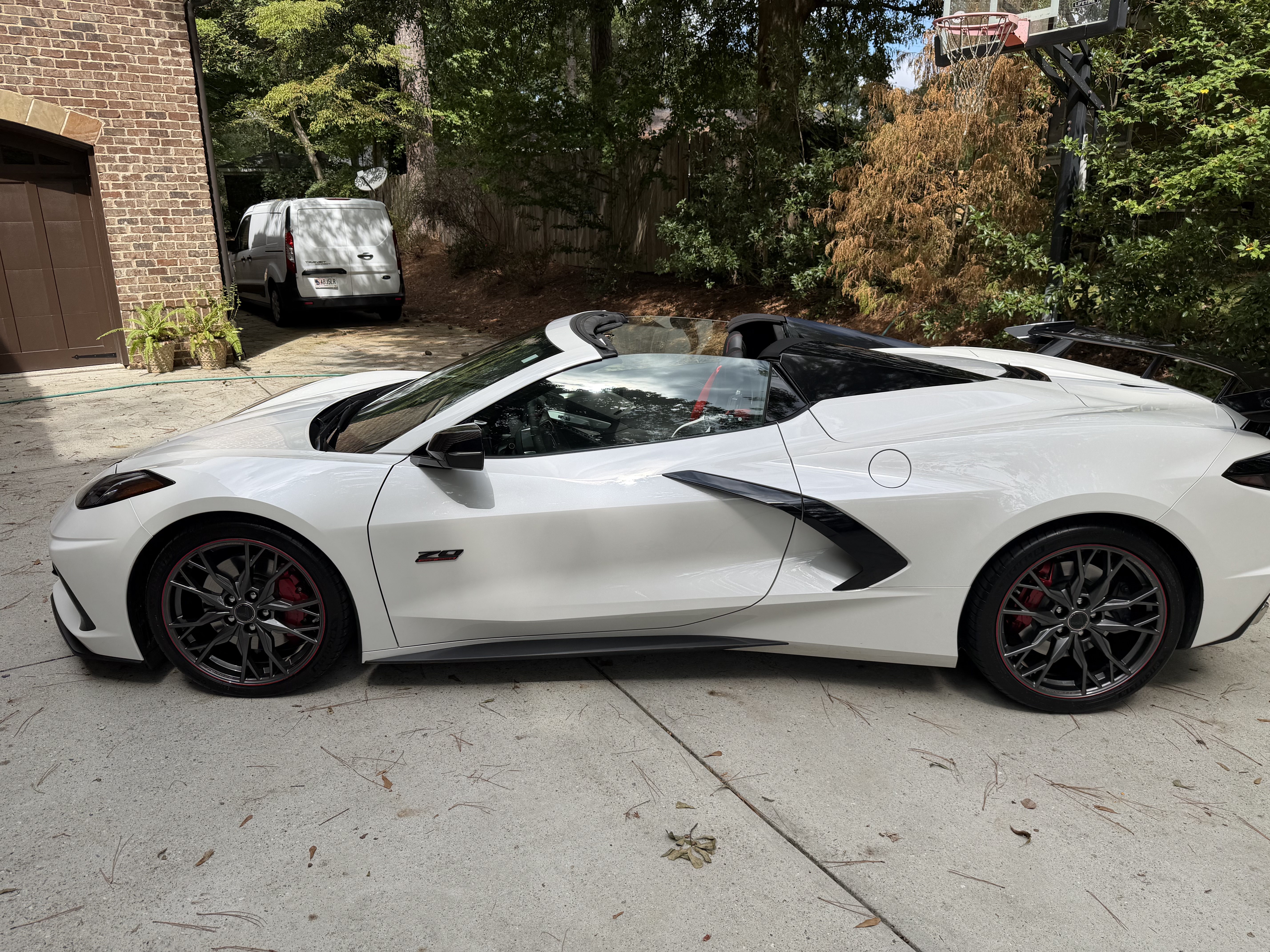 Used 2023 Chevrolet Corvette Stingray Premium Conv w/ Z51 Performance Package RWD image 19