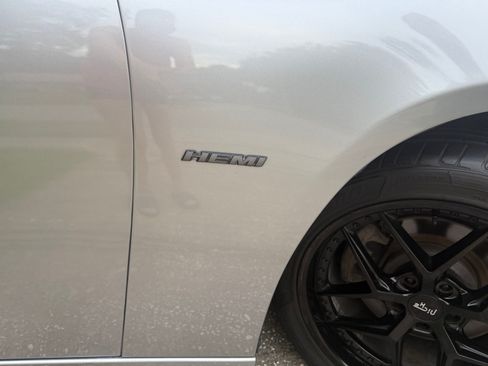Used 2016 Dodge Charger R/T RWD image 2