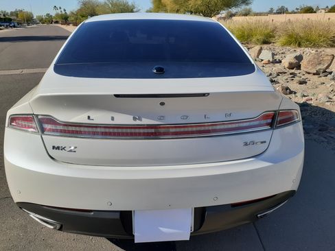 Used 2016 Lincoln MKZ image 15