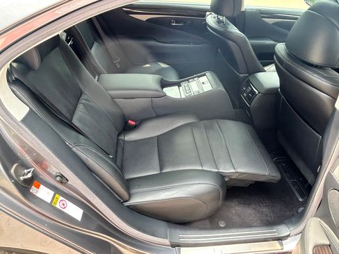 Used 2016 Lexus LS 460 L RWD image 20