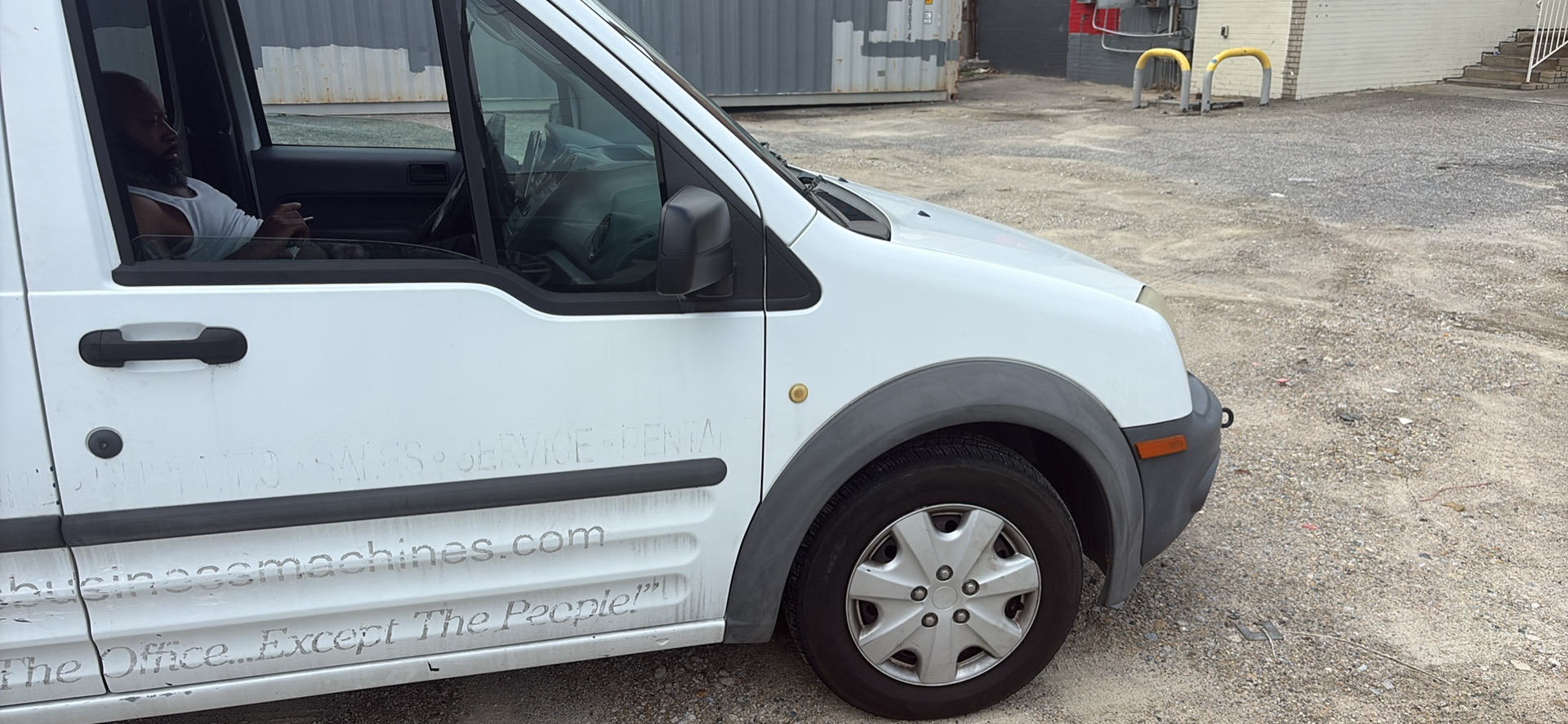 Used 2012 Ford Transit Connect XL FWD image 19