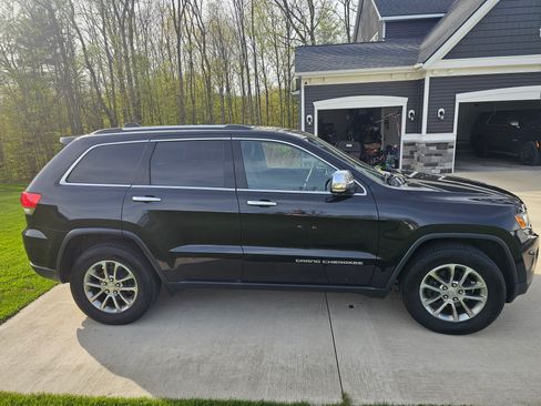 Used 2014 Jeep Grand Cherokee Limited AWD/4WD image 2