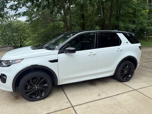 Used 2017 Land Rover Discovery Sport HSE AWD/4WD image 1
