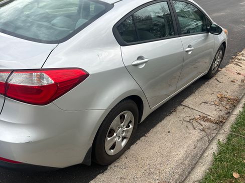 Used 2015 Kia Forte LX w/ Popular Package image 5