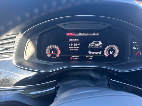 Used 2019 Audi Q8 Premium w/ Convenience Package image 9