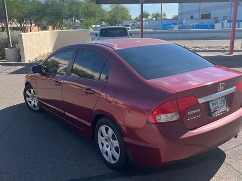 Used 2010 Honda Civic LX image 4