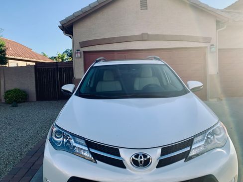 Used 2013 Toyota RAV4 Limited image 2