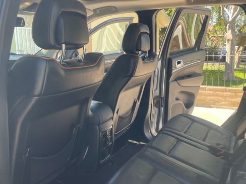 Used 2011 Jeep Grand Cherokee 70th Anniversary RWD image 4