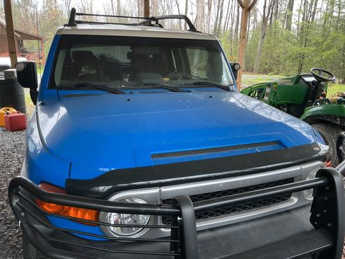 Used 2007 Toyota FJ Cruiser 4WD image 2