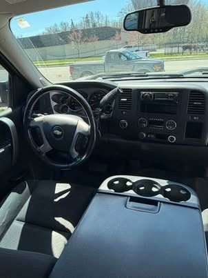 Used 2012 Chevrolet Silverado 2500 LT w/ Interior Plus Package AWD/4WD image 5
