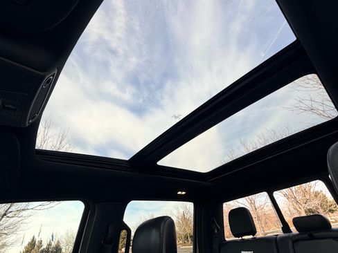 Used 2019 Ford F150 Platinum w/ Equipment Group 701A Luxury image 17