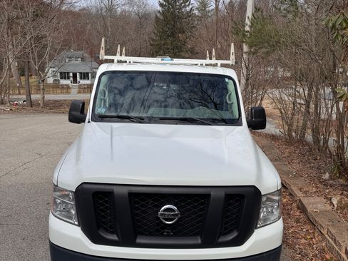 Used 2017 Nissan NV 1500 SV image 4