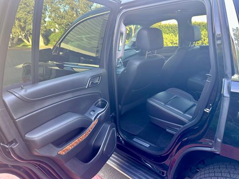 Used 2018 Chevrolet Tahoe Premier image 10