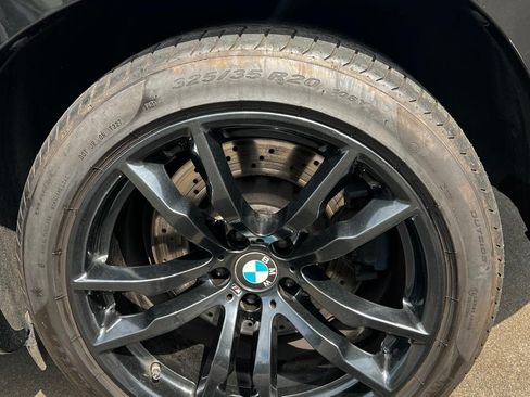 Used 2015 BMW X6 M image 25