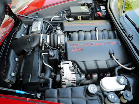 Used 2007 Chevrolet Corvette Coupe w/ Preferred Equipment Group RWD image 26