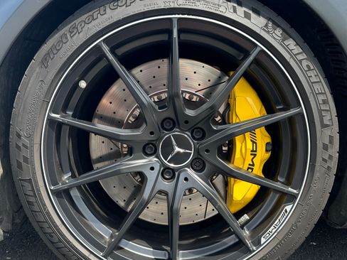 Used 2020 Mercedes-Benz AMG GT R image 24