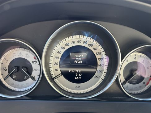 Used 2013 Mercedes-Benz C 250 Sedan image 9