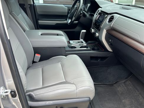 Used 2021 Toyota Tundra Limited w/ Limited Premium Package AWD/4WD image 5