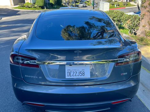 Used 2014 Tesla Model S P85 image 4