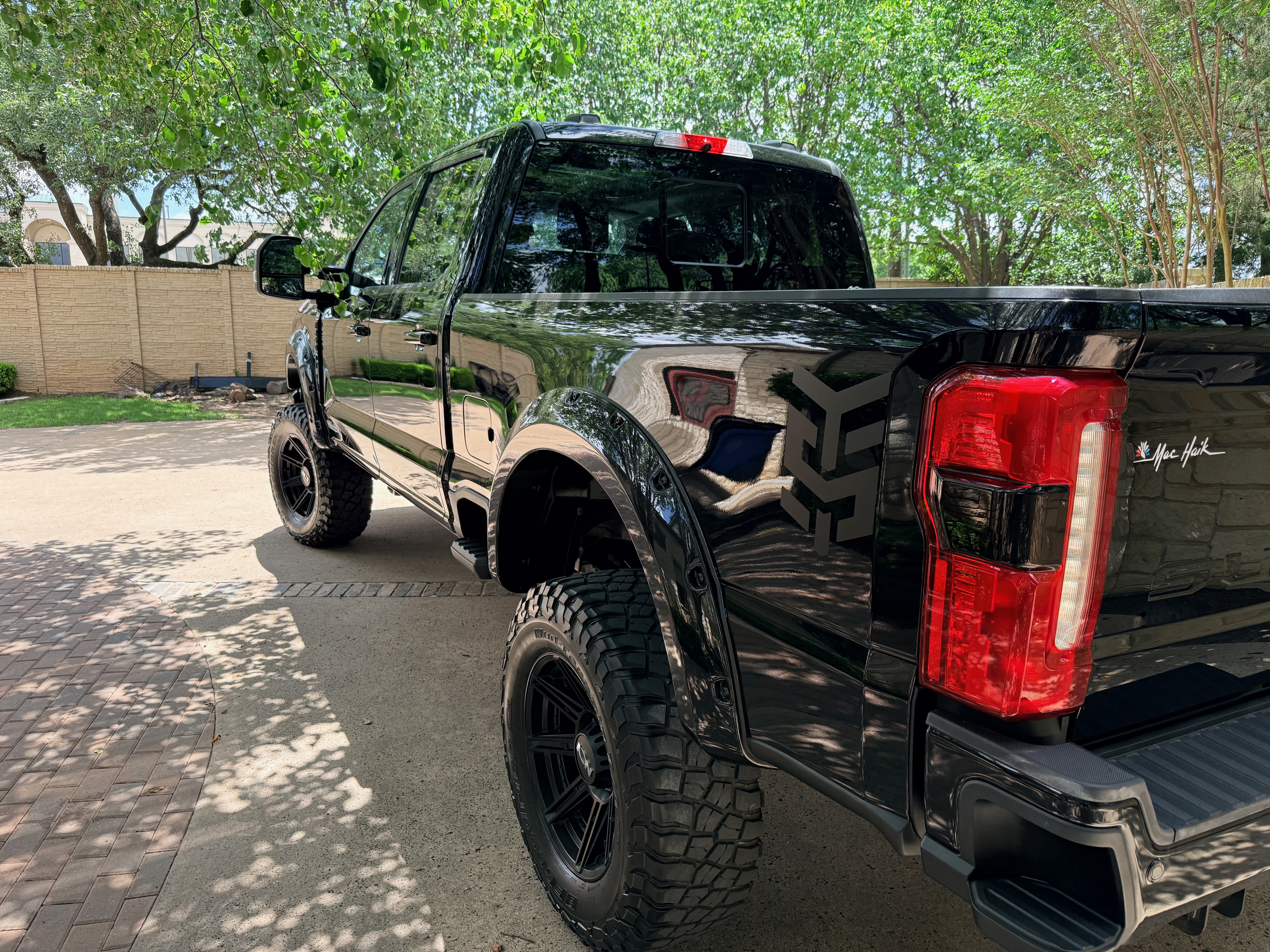 Used 2024 Ford F250 Lariat w/ Lariat Ultimate Package AWD/4WD image 11