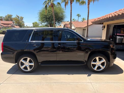 Used 2016 Chevrolet Tahoe LT w/ Luxury Package AWD/4WD image 5