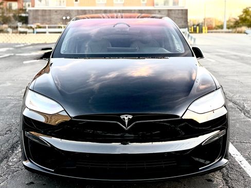 Used 2023 Tesla Model X image 14