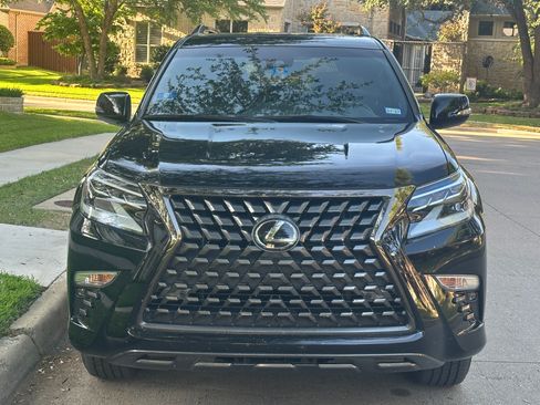 Used 2022 Lexus GX 460 AWD/4WD image 2