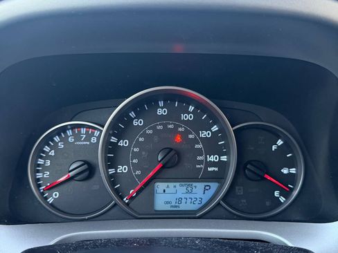 Used 2016 Toyota RAV4 LE image 10