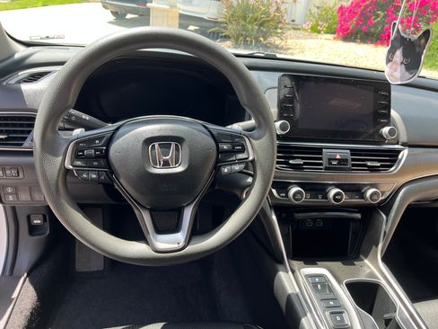 Used 2021 Honda Accord Touring image 5