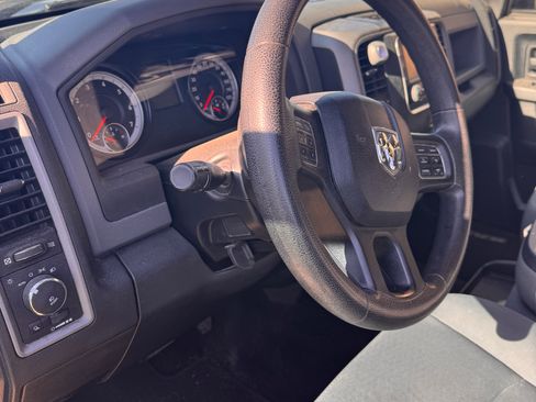 Used 2015 RAM 1500 Express AWD/4WD image 9