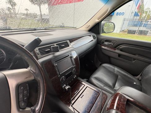 Used 2012 GMC Yukon Denali AWD/4WD image 9