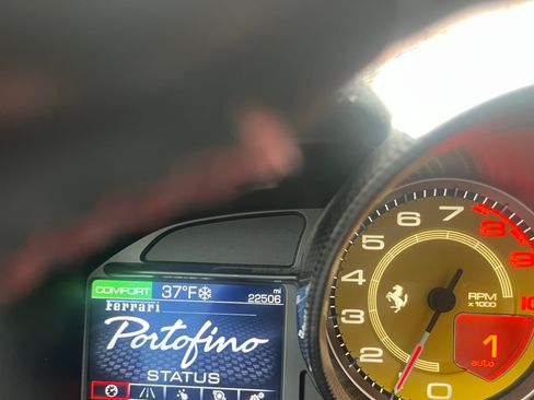 Used 2019 Ferrari Portofino Convertible 2D image 20