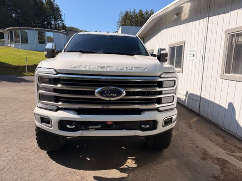Used 2024 Ford F350 Limited w/ FX4 Off-Road Package AWD/4WD image 2