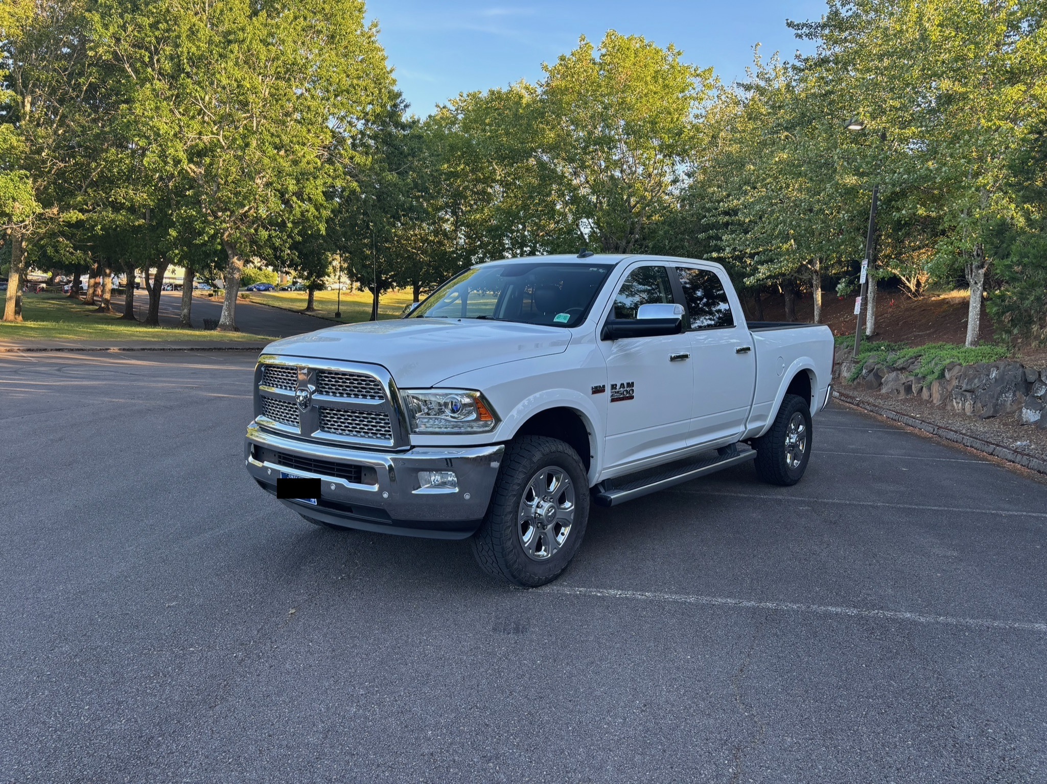 Used 2016 RAM 2500 Laramie AWD/4WD image 1