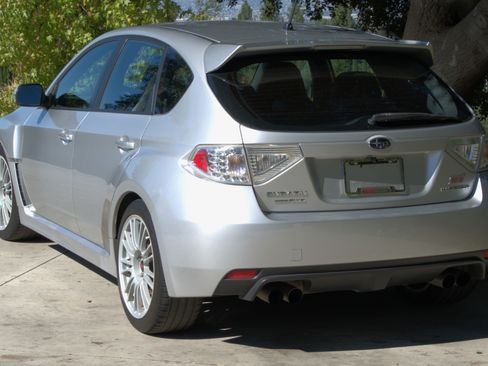 Used 2010 Subaru Impreza WRX STI image 4