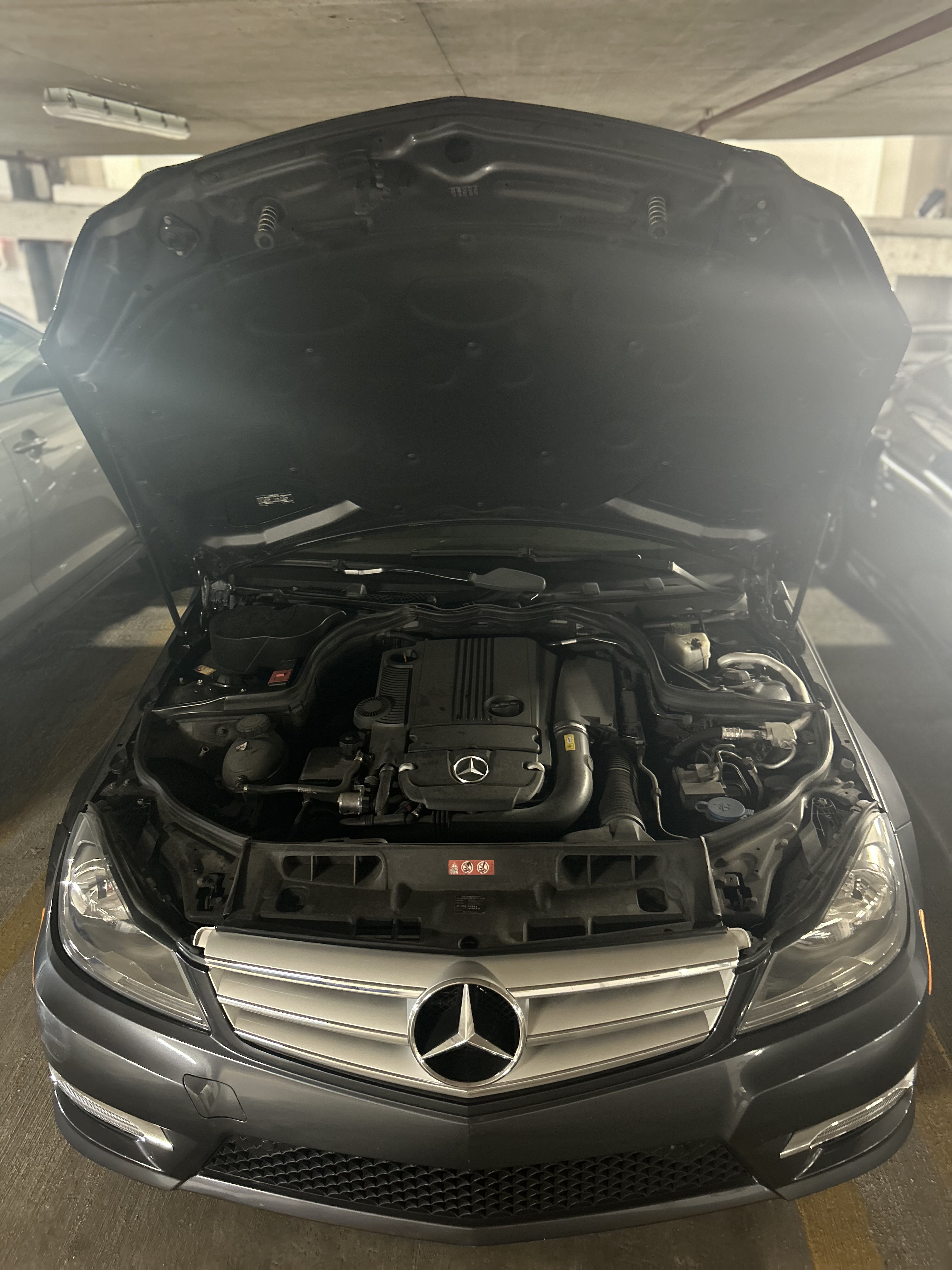 Used 2013 Mercedes-Benz C 250 Sedan image 15