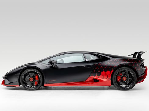 Used 2019 Lamborghini Huracan Performante image 6