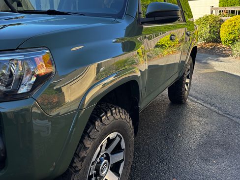 Used 2022 Toyota 4Runner TRD Off-Road AWD/4WD image 4